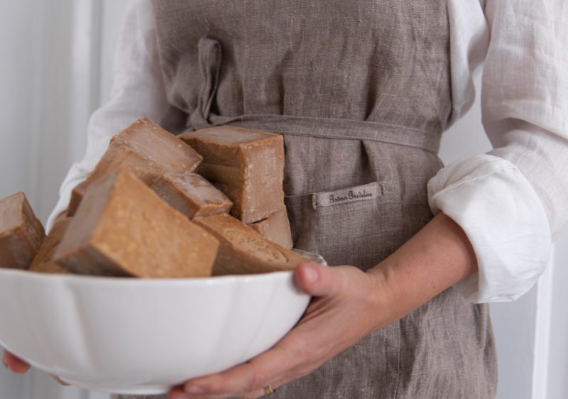 naturlig tvål, ekologisk hudvård, lagerbärsolja, zero waste badrum